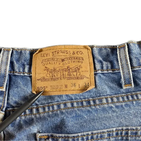 Vintage Levi’s 505 Orange Tab Medium Wash‎ Jean Shorts size 36 Distressed VTG - Picture 5 of 8